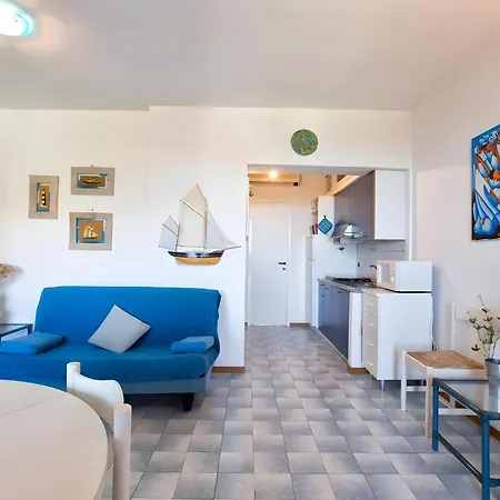 Holiday home I Lentischi C13 *